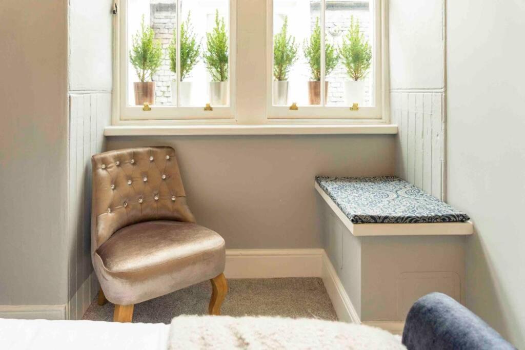 Spacious City Centre Apartment Full Of Character Inverness Zewnętrze zdjęcie